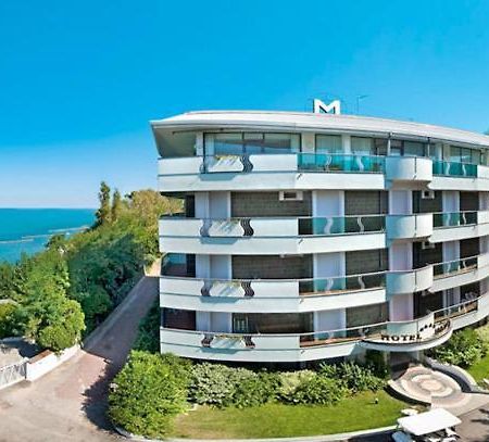 Hotel Majestic Gabicce Mare Bagian luar foto
