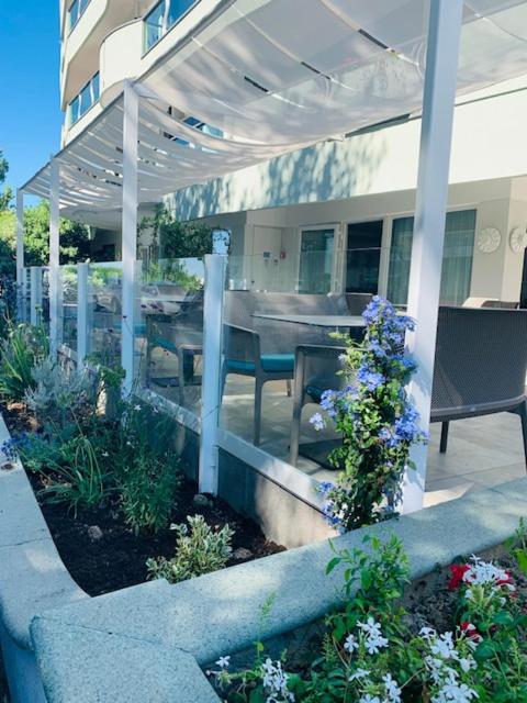 Hotel Majestic Gabicce Mare Bagian luar foto