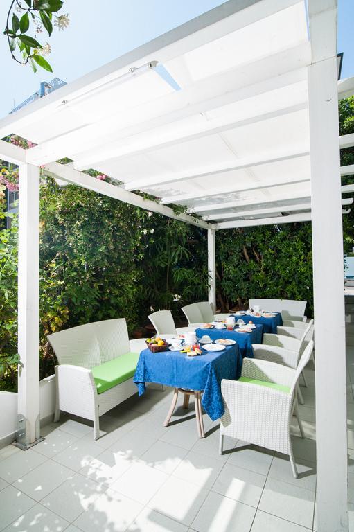 Hotel Majestic Gabicce Mare Bagian luar foto