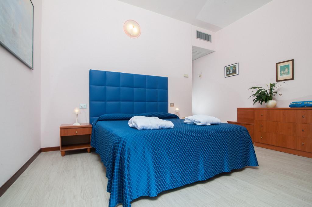 Hotel Majestic Gabicce Mare Bagian luar foto