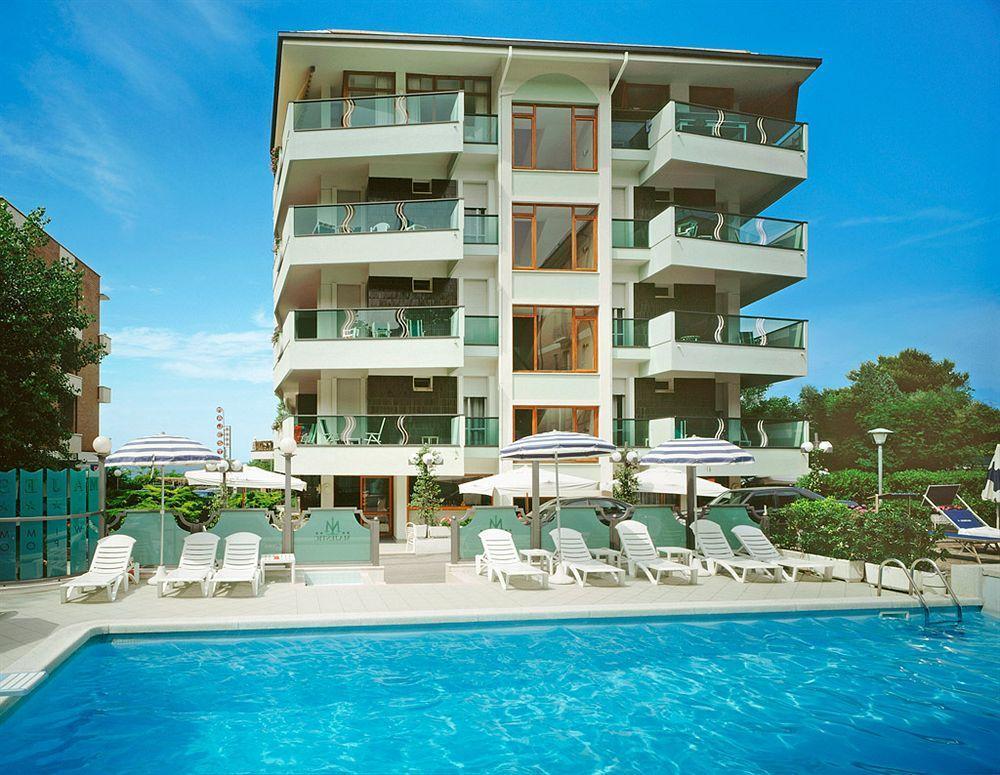 Hotel Majestic Gabicce Mare Bagian luar foto