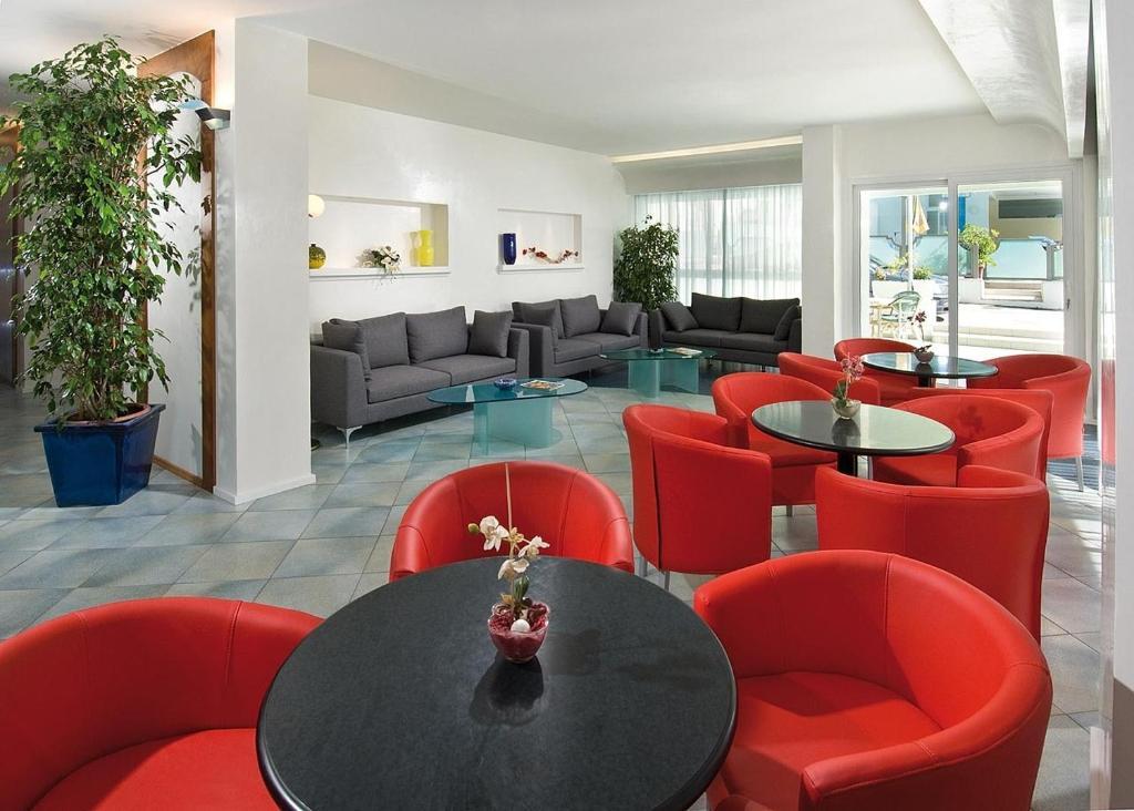 Hotel Majestic Gabicce Mare Bagian luar foto