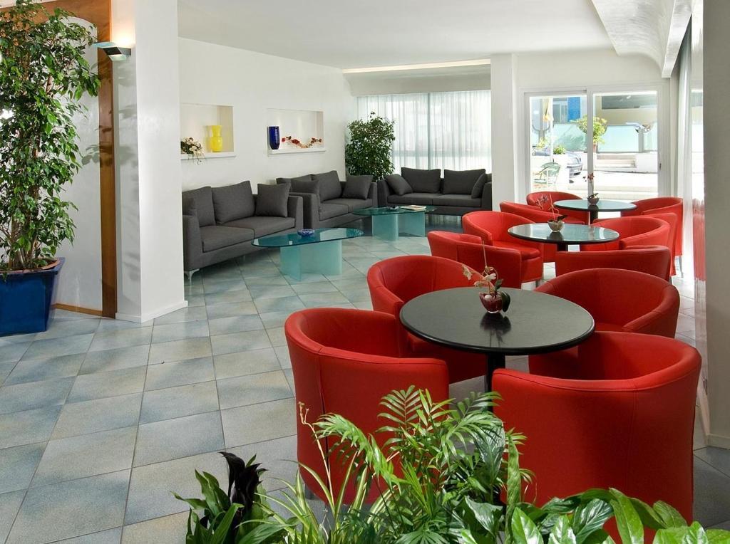 Hotel Majestic Gabicce Mare Bagian luar foto