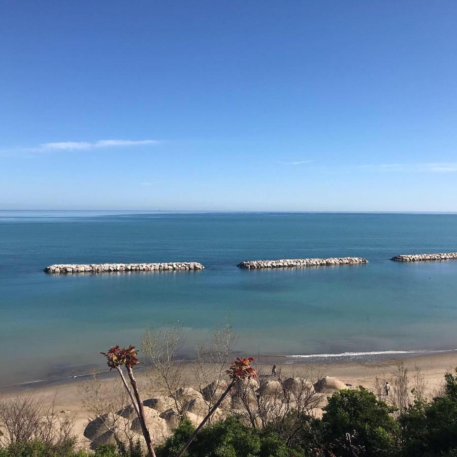 Hotel Majestic Gabicce Mare Bagian luar foto