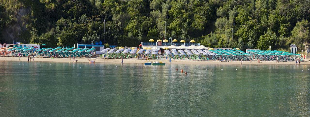 Hotel Majestic Gabicce Mare Bagian luar foto